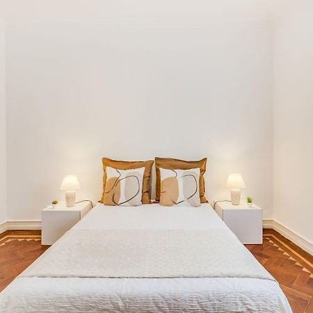 Lisbon Comfort Apartment Bagian luar foto